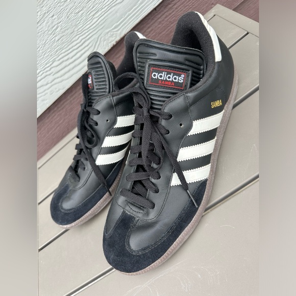 2009 Adidas Men’s Samba Indoor Soccer Sneaker - Picture 4 of 11